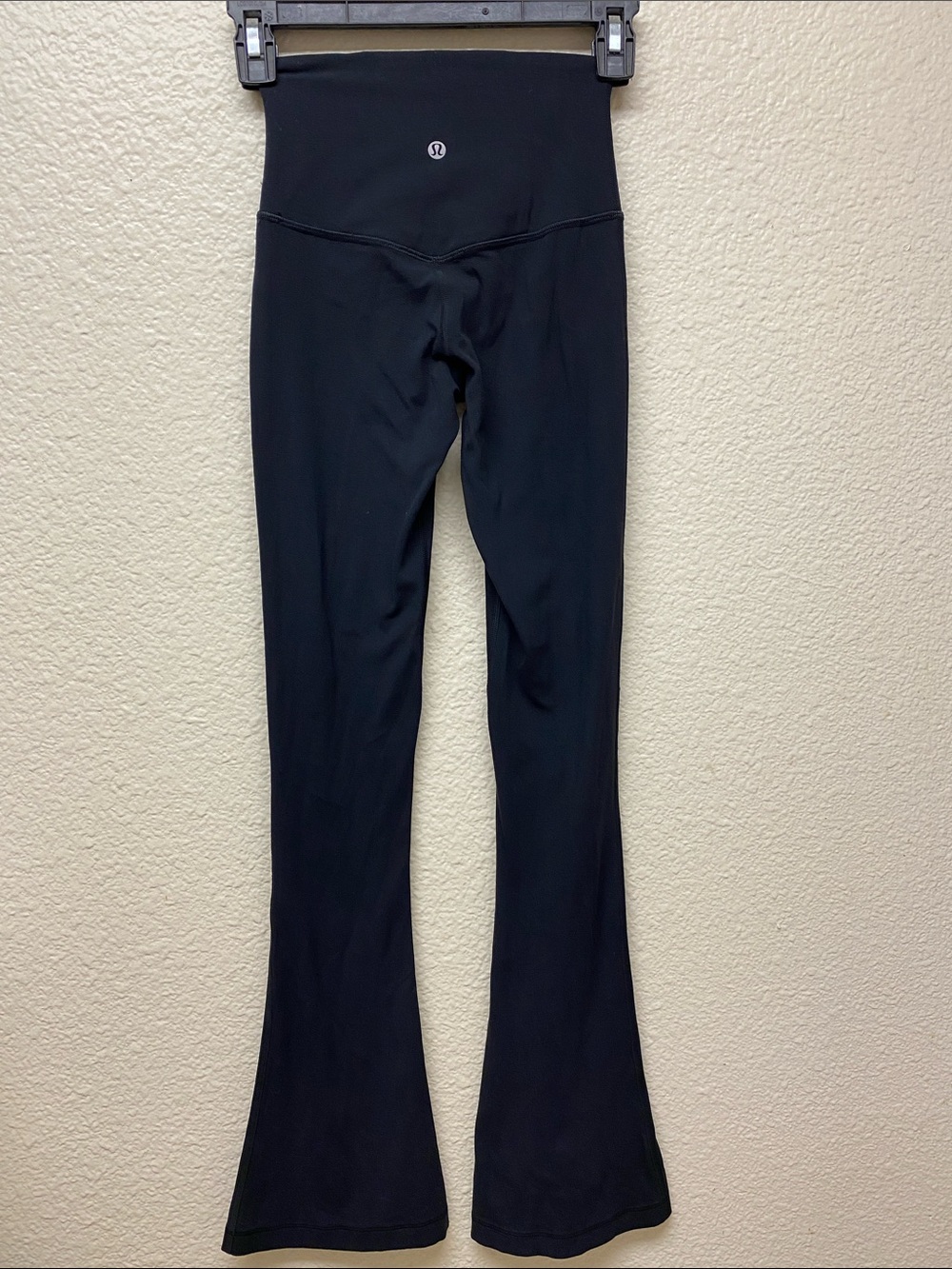 Lululemon Black Flare Leg Yoga Leggings - Picture 4 of 9